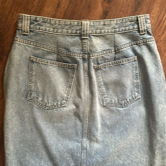 Khaite Jean skirt great condition 😍😍😍😍😍😍